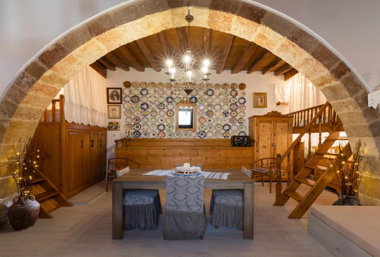 "Finio" Traditional House Apartamento Archangelos  Exterior foto